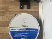 Plaunantis siurblys-robotas Tesla Robostar Iq400