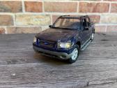 Modeliukas ford explorer 1:18 dzipas american suv - nuotraukos Nr. 2