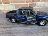 Modeliukas ford explorer 1:18 dzipas american suv - nuotraukos Nr. 7