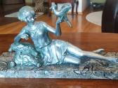 Art Deco statulele
