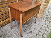 Vintažinis mid century rankdarbių staliukas - nuotraukos Nr. 2