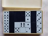 Stalo žaidimas Domino