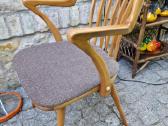 Vintažinė mid century bukmedžio masyvo kėdė