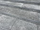 Granito pilkai žalios spalvos plytelės 30*30*3 cm