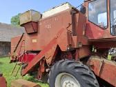 Kombainas International 431