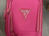 Guess lagaminas