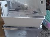 Samsung šaldytuvo durelių lentynos , stalčiai .