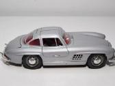 Mercedes Benz Sl300 1/18 diecast modelis MB