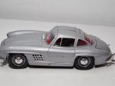 Mercedes Benz Sl300 1/18 diecast modelis MB - nuotraukos Nr. 2