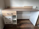 Rašomas stalas ir spintelė