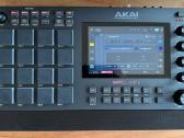 Akai Mpc Live II + decksaver