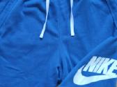 Vyriski sortai Nike.