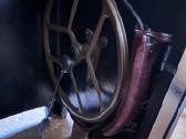 Siuvimo mašina su kojiniu mechanizmu - nuotraukos Nr. 8