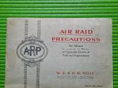 Cigarečių kortelių albumas Air Raid Precautions