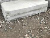 Pamatu blokai ir betoninės kelio plokštes