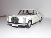 Mercedes-benz/8 220 D (Mastelis 1:18)