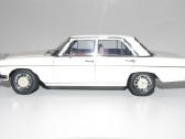 Mercedes-benz/8 220 D (Mastelis 1:18) - nuotraukos Nr. 2