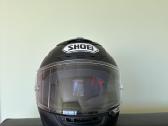 Sportinis motociklo salmas Shoei - nuotraukos Nr. 2
