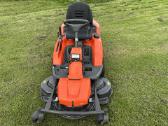 Husqvarana R320 Awd