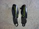 Nike Charge futbolo blauzdų apsaugos L dydis