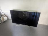 Samsung Q7f Dalys