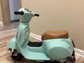 Vespa motoroleris - nuotraukos Nr. 3