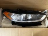 Ford fusion deš. žibintas. JAV Mk5