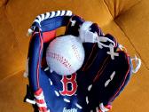 Nauja Boston Red Sox beisbolo pirštinė su kamuoliu - nuotraukos Nr. 3