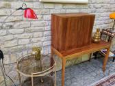 Vintažinis mid century riešutmedžio baro staliukas - nuotraukos Nr. 14