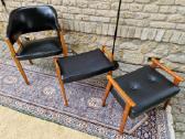 Vintažinis mid century odinis krėslas ir pufai - nuotraukos Nr. 9