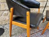 Vintažinis mid century odinis krėslas ir pufai - nuotraukos Nr. 20