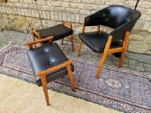 Vintažinis mid century odinis krėslas ir pufai - nuotraukos Nr. 29