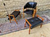 Vintažinis mid century odinis krėslas ir pufai - nuotraukos Nr. 33