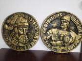 Parduodu istorinius gipsinius bareljefus