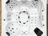 Lauko sukurine vonia/jacuzzi