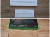 Apple Magic Keyboard / Razer Ornata V3 klaviatūra