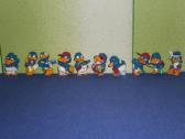 9. Kinder siurprizo kolekcines figureles varnai