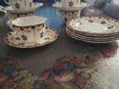 Porceleninis puodeliu rinkynis