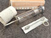 Senovinis medicininis švirkštas dėžutėje - nuotraukos Nr. 6