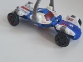 Hotwheels mašina su katapulta