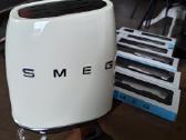 Naujas Smeg peilių blokas