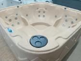 Lauko sukurine vonia/jacuzzi