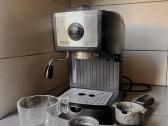 Delonghi kavos aparatas + dovana