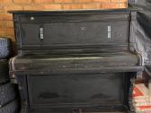 Antikvarinis pianinas