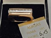 Auksinis žiedas - 597 Eur.