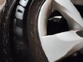 Nissan Quashai lieti ratlankiai su padangomis - nuotraukos Nr. 2