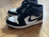 Nike Air Jordan 1 Mid "Racer Blue"