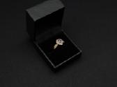 Ziedas su deimantais ir safyru Au750 4.9gr 0.7ct - nuotraukos Nr. 2