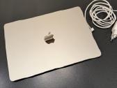 MacBook air m2 starlight color 256gb, 8gb RAM 2022