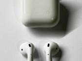 Ausinės Airpods 2 with Wireless Charging Case - nuotraukos Nr. 5